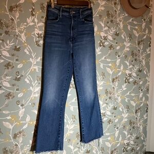 🍀 MOTHER Denim The Hustler Ankle Fray